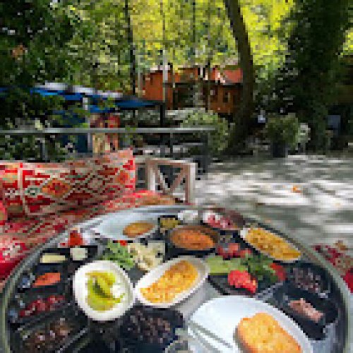 Yayla Et-Balık Restaurant
