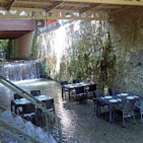 Yayla Et-Balık Restaurant